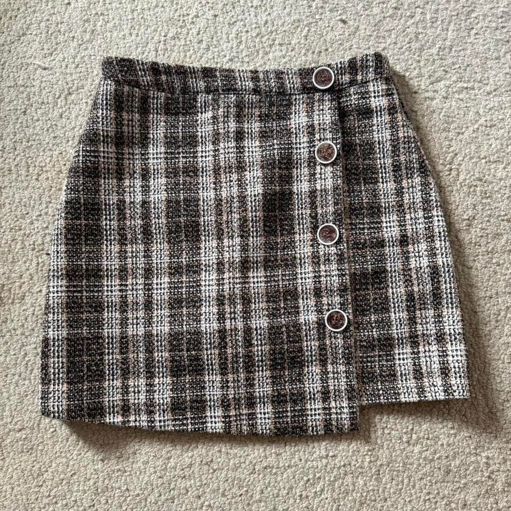 Tweed Mini Skirt with Big Buttons Medium
